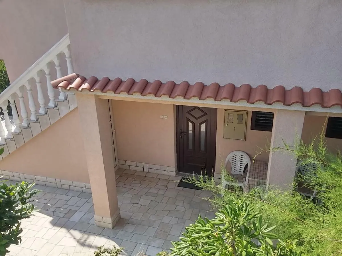 Apartments Katarina 노비비노돌스키