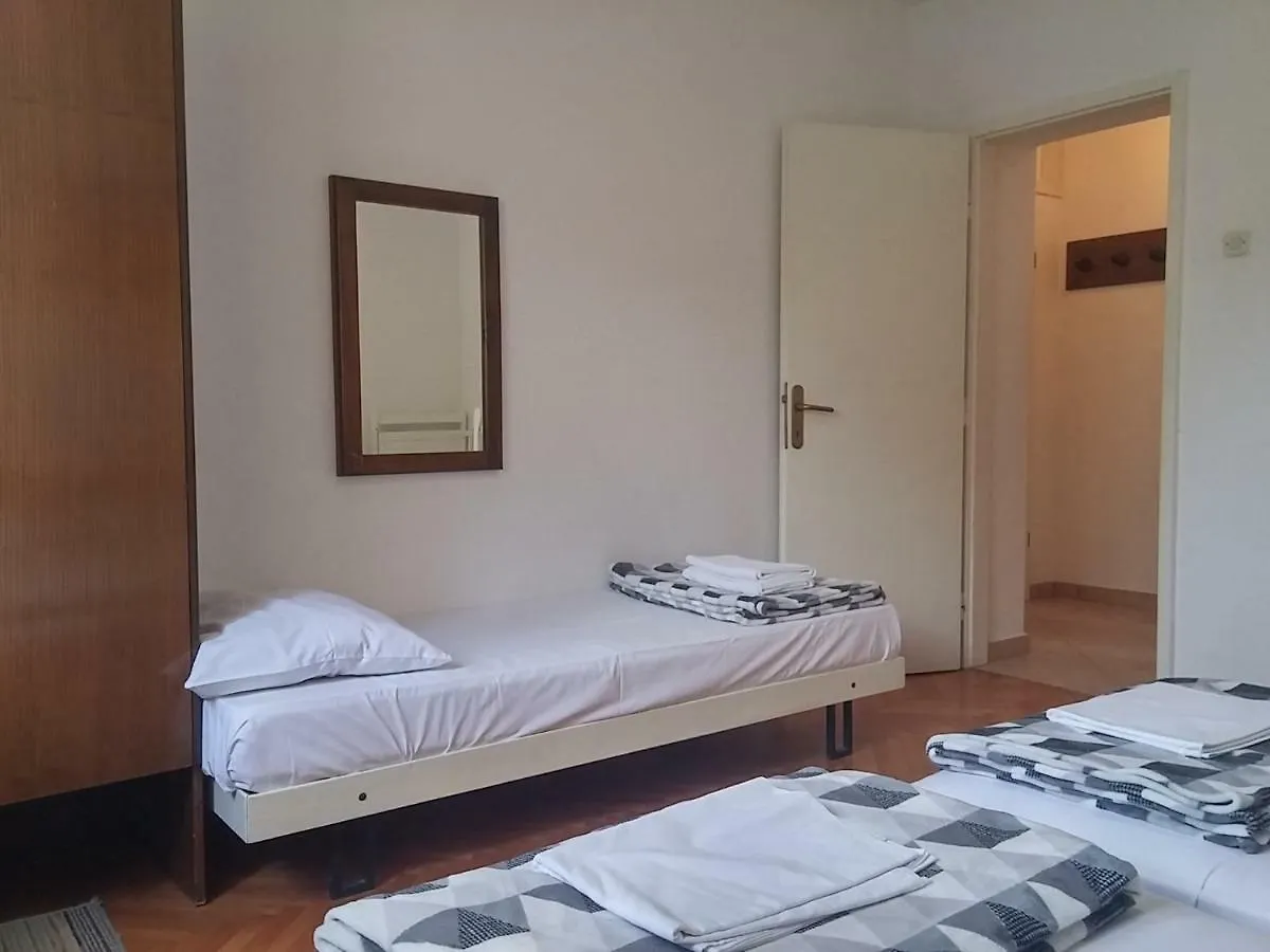 Apartments Katarina 노비비노돌스키