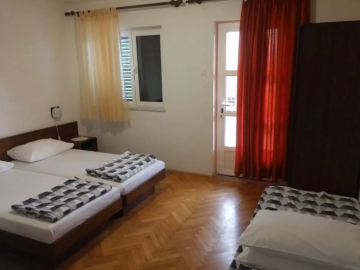 Apartments Katarina 노비비노돌스키 0*,  크로아티아